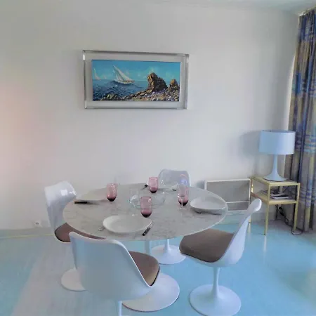 Royan, 1 Piece, 2 Personnes - Fr-1-305-1489 Appartement Royan
